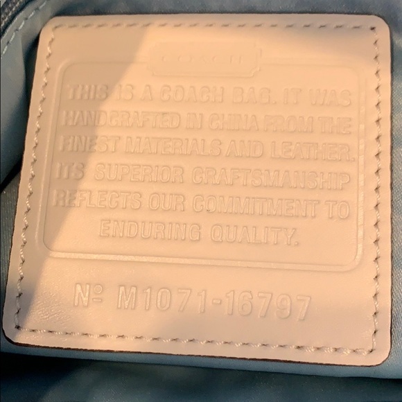 🌟 NWT- Limited Ed. Kristin Embossed Python Tote - Picture 9 of 10